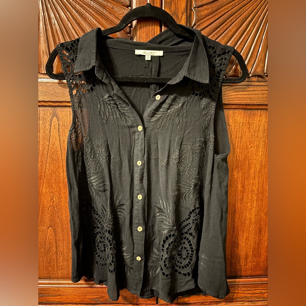 Miss Me button down tank top with cut outs size medium